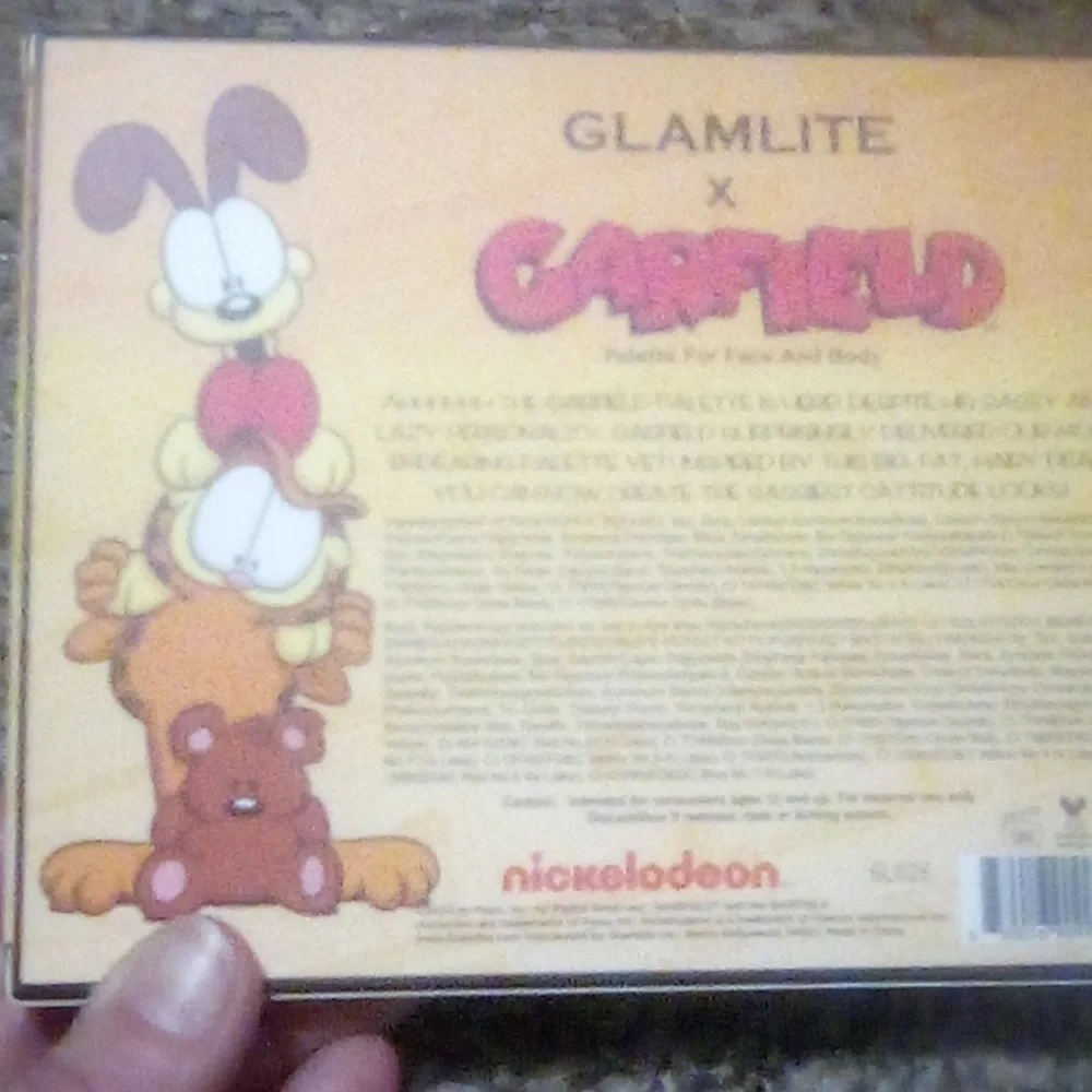 Glamlite x Garfield 4 PC Limited Edition Makeup Set